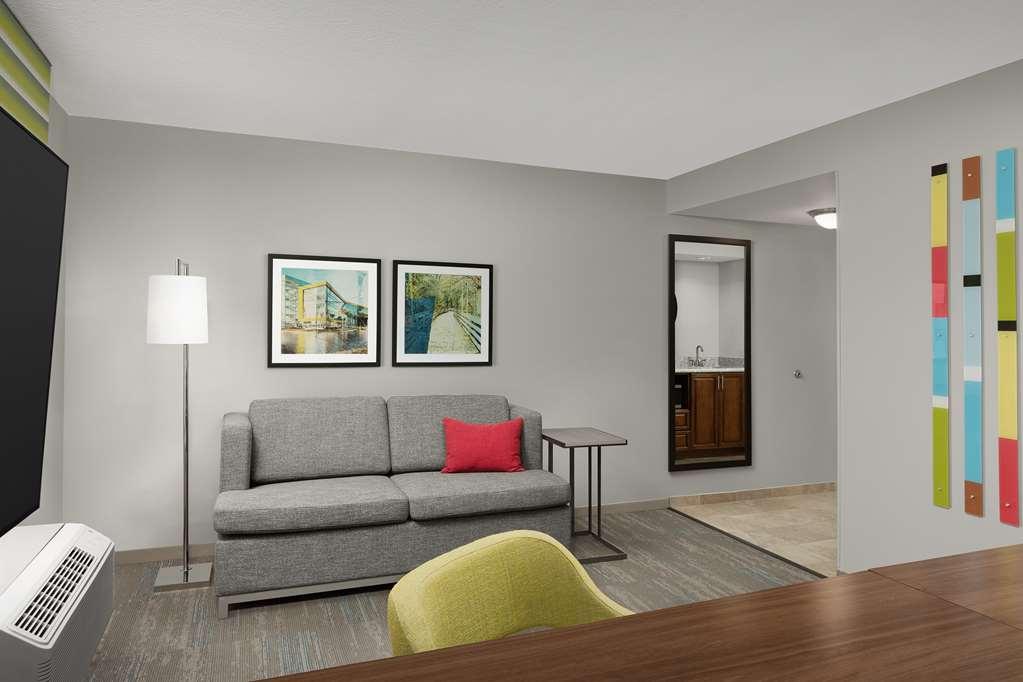 Hampton Inn & Suites Orlando North Алтамонте-Спрингс Номер фото